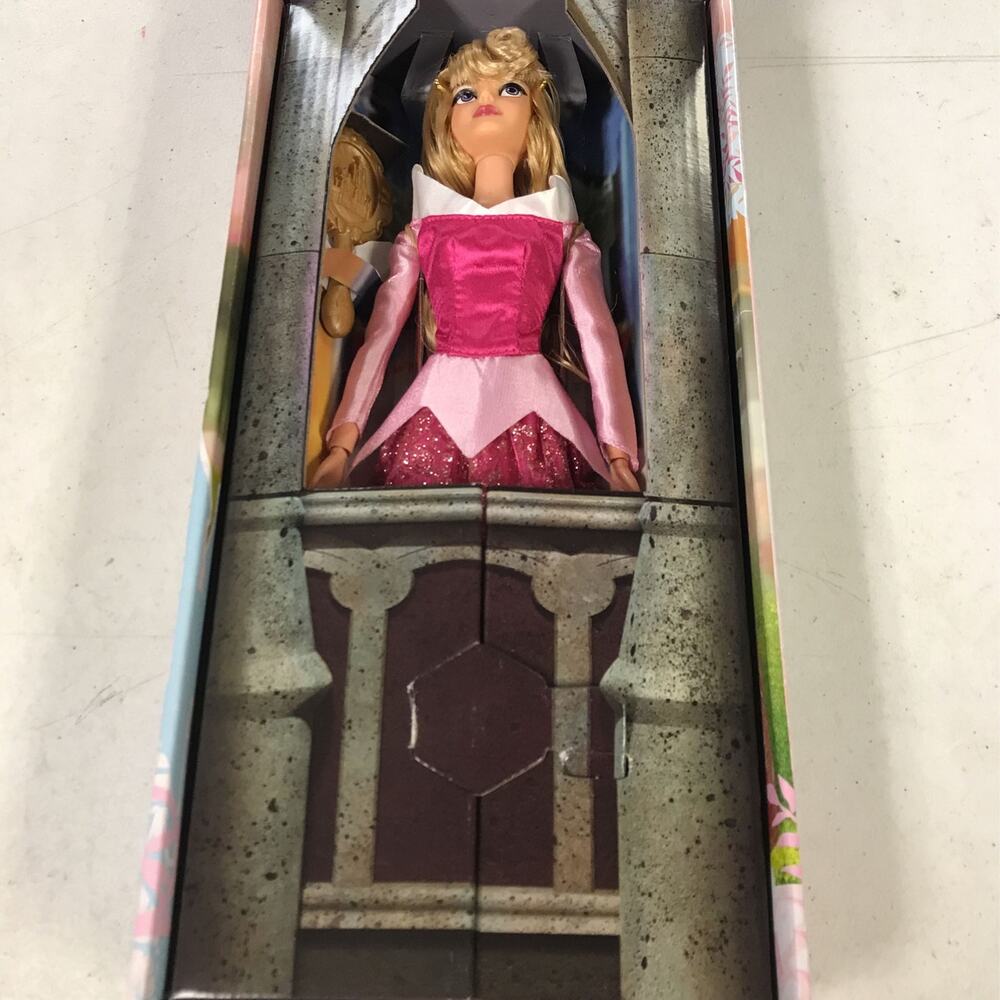 Disney Princess Aurora Sleeping Beauty Doll with Brush for Kids, 11.5" Tall - Picture 3 of 4
